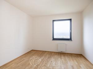 Pronájem bytu 3+kk, Praha - Modřany, Mezi vodami, 18582 m2