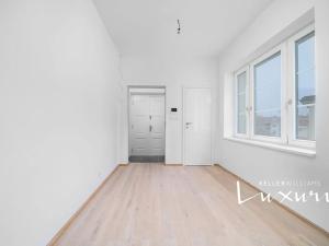 Prodej bytu 5+kk, Praha - Dejvice, Buzulucká, 239 m2