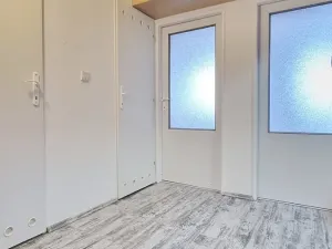 Prodej bytu 2+kk, Praha, Makovského, 46 m2