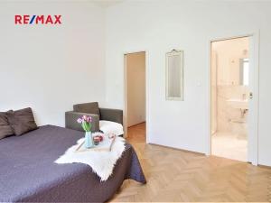 Pronájem bytu 3+kk, Praha - Karlín, Křižíkova, 75 m2