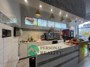 Pronájem restaurace, Praha - Nusle, náměstí Generála Kutlvašra, 300 m2