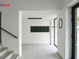 Pronájem bytu 2+kk, Praha - Vinohrady, Perucká, 45 m2