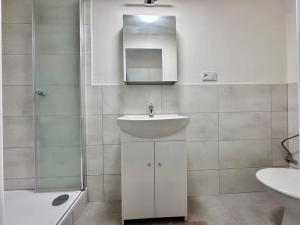 Pronájem bytu 1+1, Praha - Vysočany, Jandova, 50 m2