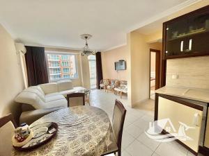 Prodej bytu 3+kk, Nesebar, Bulharsko, 79 m2