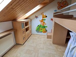 Pronájem rodinného domu, Praha - Újezd nad Lesy, Šlitrova, 220 m2