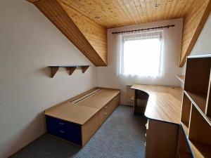 Pronájem rodinného domu, Praha - Újezd nad Lesy, Šlitrova, 220 m2