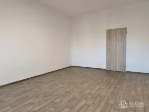 Pronájem bytu 3+1, Sokolov, Nádražní, 100 m2