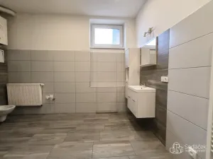 Pronájem bytu 3+1, Sokolov, Nádražní, 100 m2