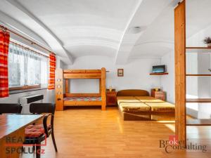 Prodej rodinného domu, Doksy, Lipové náměstí, 319 m2