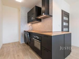 Pronájem bytu 2+kk, Uherské Hradiště, Jabloňová, 56 m2