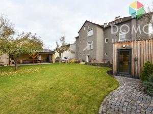 Pronájem atypického bytu, Beroun, Lidická, 200 m2