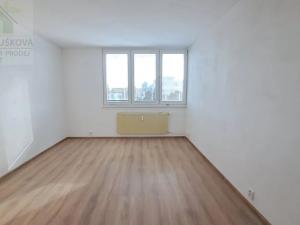 Pronájem bytu 1+1, Ostrava, Varenská, 35 m2