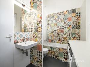 Pronájem bytu 2+kk, Praha - Michle, Novobohdalecká, 74 m2