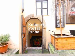 Pronájem restaurace, Praha - Staré Město, Karlova, 130 m2