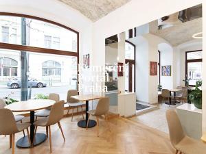 Pronájem restaurace, Praha - Karlín, Sokolovská, 108 m2