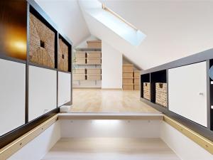 Prodej bytu 4+kk, Králův Dvůr - Levín, Na Vyhlídce, 82 m2