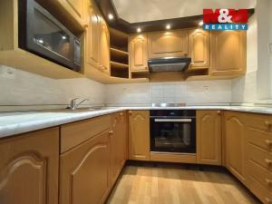 Pronájem bytu 3+1, Jindřichův Hradec - Jindřichův Hradec III, Sídliště, 68 m2