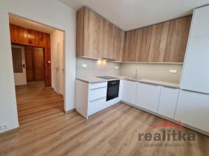 Pronájem bytu 4+1, Opava - Kylešovice, 17. listopadu, 87 m2