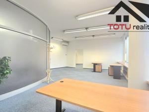 Pronájem kanceláře, Chrudim, Palackého třída, 67 m2