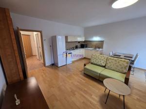 Pronájem bytu 1+kk, Praha - Krč, Dolnokrčská, 46 m2