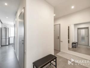 Pronájem bytu 3+1, Praha - Kamýk, Zárubova, 83 m2