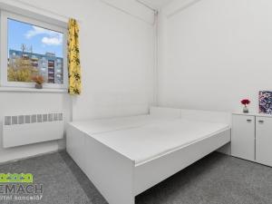 Pronájem ubytování, Uherské Hradiště, náměstí Republiky, 92 m2