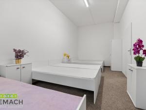 Pronájem ubytování, Uherské Hradiště, náměstí Republiky, 92 m2