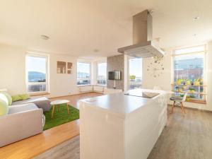 Pronájem bytu 3+kk, Zlín, Na Honech I, 86 m2