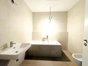 Prodej bytu 6+kk a větší, Praha, 177 m2