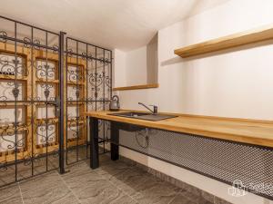 Prodej apartmánu, Krajková, 250 m2