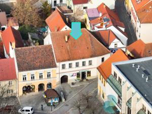 Prodej vícegeneračního domu, Trhové Sviny, Žižkovo náměstí, 340 m2