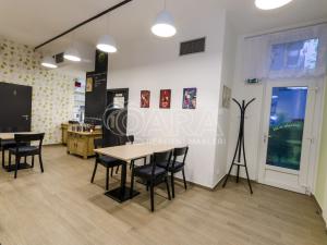 Pronájem restaurace, Praha - Čakovice, Theinova, 187 m2