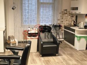 Pronájem obchodního prostoru, Třinec - Staré Město, 1. máje, 31 m2