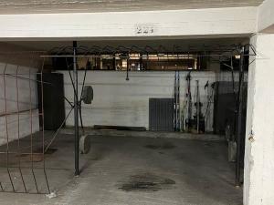 Pronájem garážového stání, Praha, Jihlavská, 13 m2