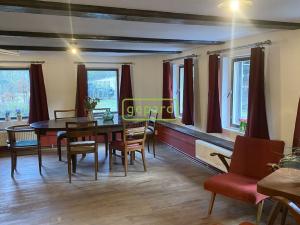 Pronájem chalupy, Pěnčín - Huť, 271 m2