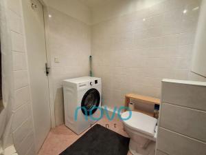 Pronájem bytu 2+kk, Praha - Černý Most, Bryksova, 39 m2