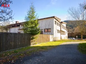 Prodej ubytování, Velké Karlovice, 1770 m2