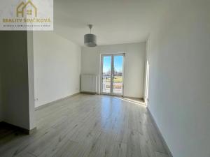 Pronájem bytu 1+kk, Hrochův Týnec, Nádražní, 28 m2