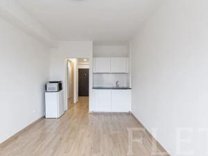 Pronájem bytu 1+kk, Praha - Jinonice, Peroutkova, 26 m2