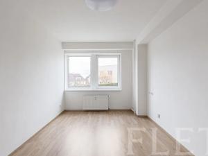 Pronájem bytu 1+kk, Praha - Jinonice, Peroutkova, 26 m2
