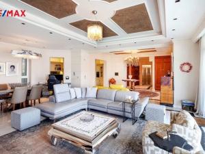 Prodej vily, Anatoliki Attiki,Řecko, 1285 m2