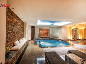 Prodej vily, East Attica Regional Unit,Řecko, 1285 m2