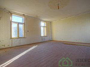 Prodej rodinného domu, Supíkovice, 530 m2