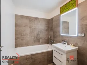 Prodej bytu 2+kk, Praha - Strašnice, Na hroudě, 71 m2