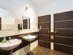 Pronájem kanceláře, Praha - Kunratice, Jana Růžičky, 115 m2