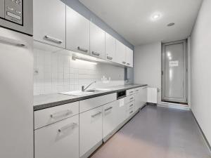 Pronájem kanceláře, Praha - Smíchov, Karla Engliše, 1000 m2