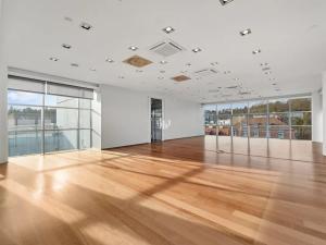 Pronájem kanceláře, Praha - Smíchov, Karla Engliše, 1000 m2