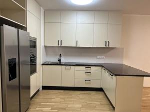 Pronájem bytu 3+kk, Praha - Karlín, Rohanské nábřeží, 121 m2