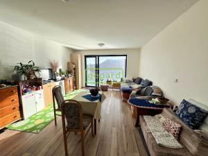 Pronájem bytu 1+kk, Mníšek pod Brdy, Pražská, 36 m2