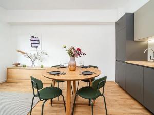 Prodej bytu 3+kk, Praha - Holešovice, Osadní, 82 m2